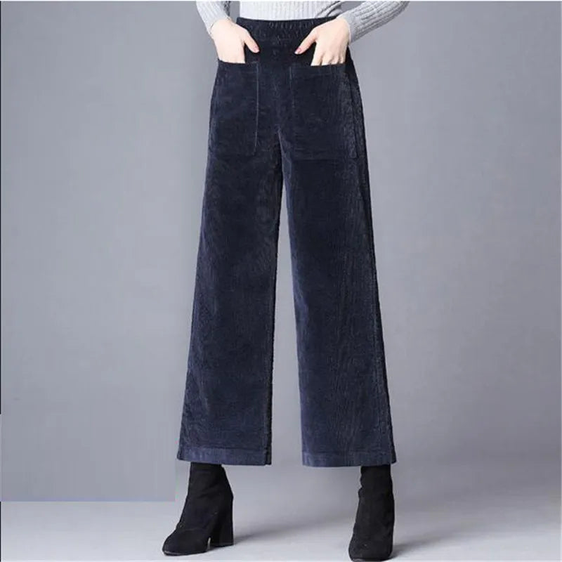 Retro-Inspired Corduroy Wide-Leg Pants